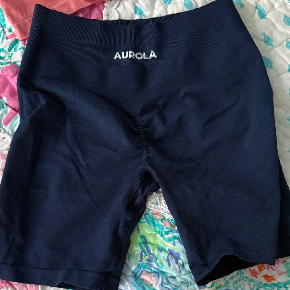 Navy aurola shorts